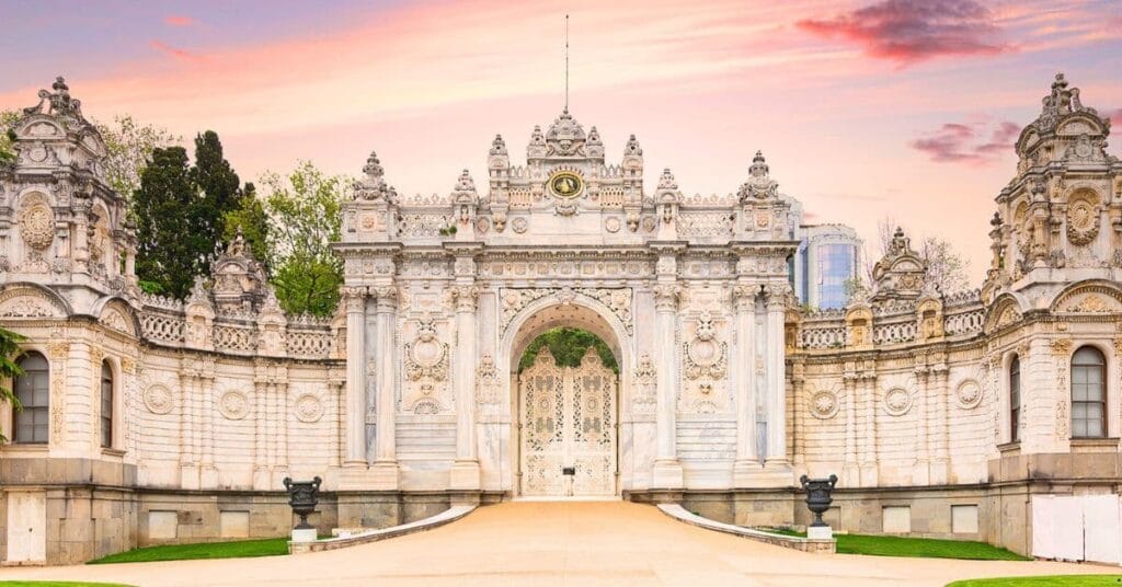 DolmabahCe Palace